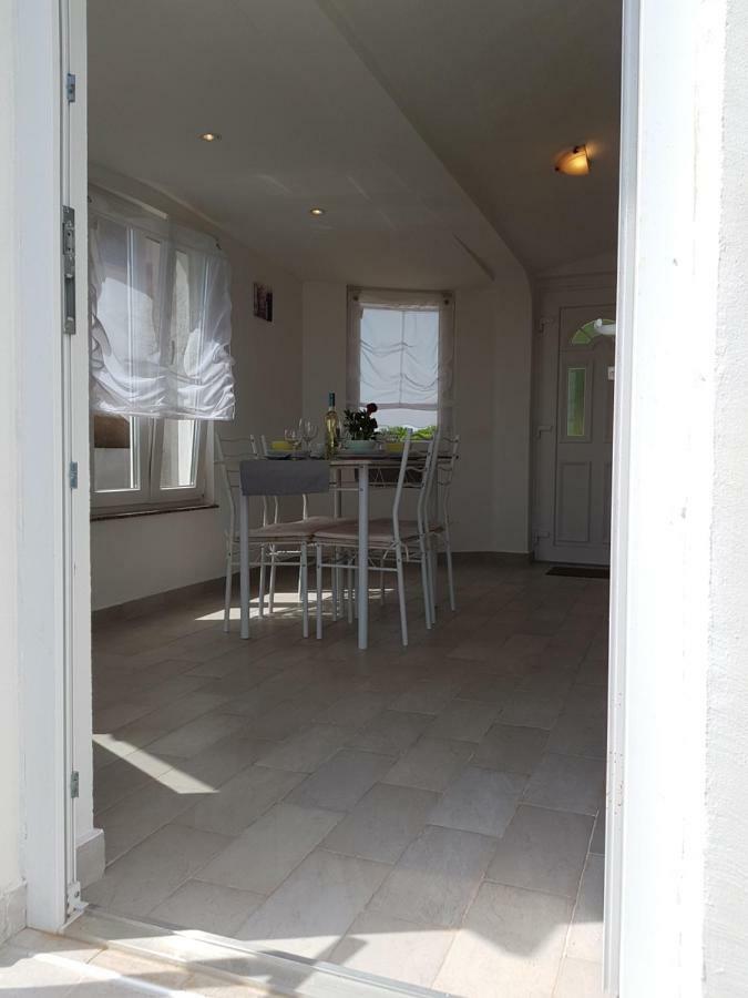 Apartment Ulika Marčana Eksteriør bilde