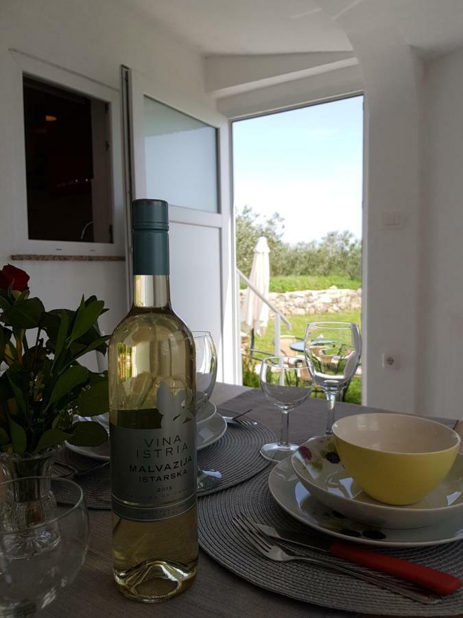 Apartment Ulika Marčana Eksteriør bilde
