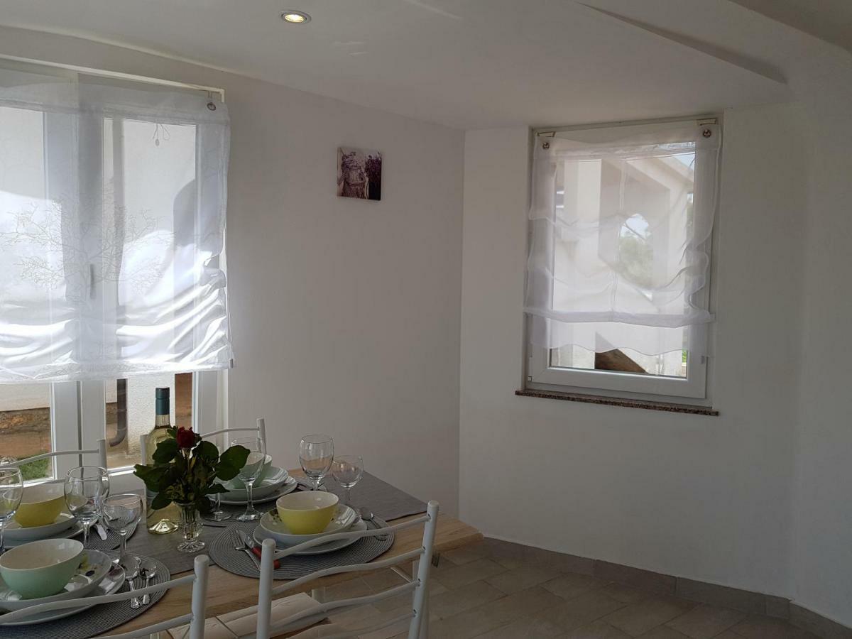 Apartment Ulika Marčana Eksteriør bilde