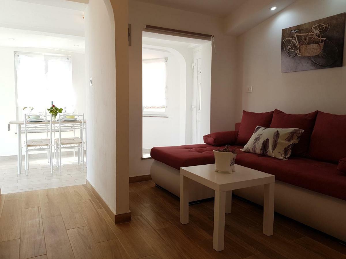 Apartment Ulika Marčana Eksteriør bilde